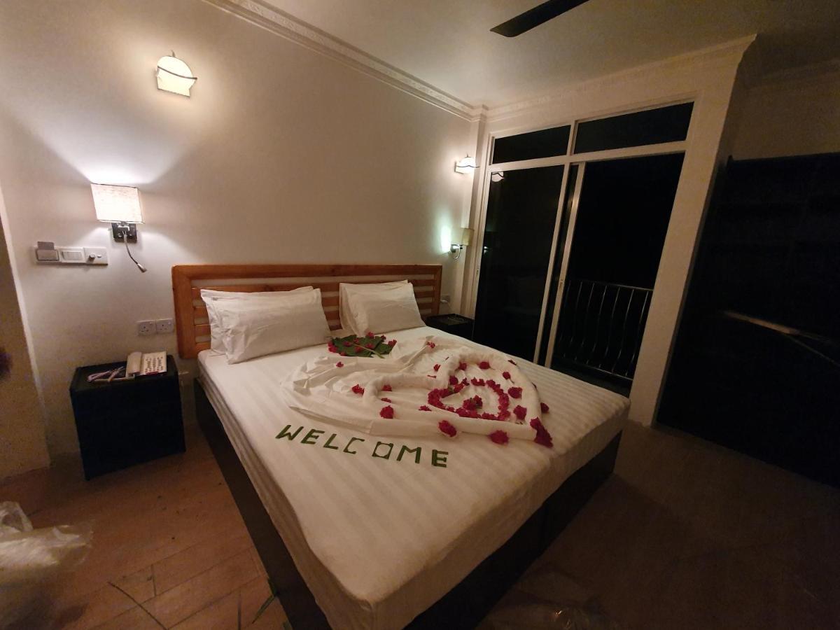 Arianna Dhangethi Exterior photo